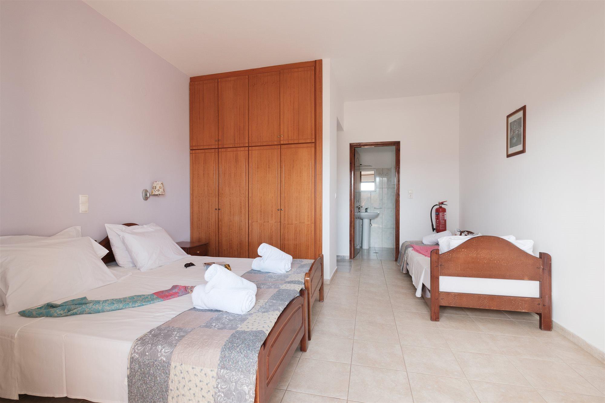 Kassiani Hotel 2*